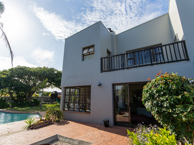 5 Bedroom Property for Sale in Summerstrand Eastern Cape